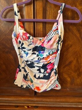 Hapari Slimming Multicolor Floral Swim Tankini size S (4-6)